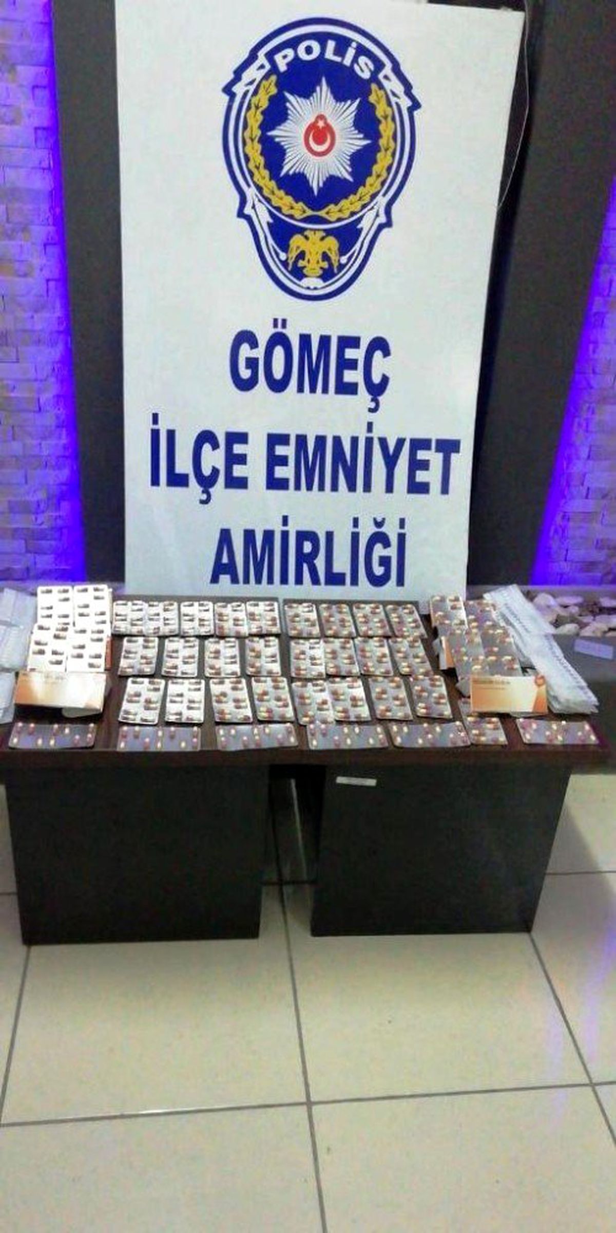 Gömeç\'te kaçak tütün operasyonu