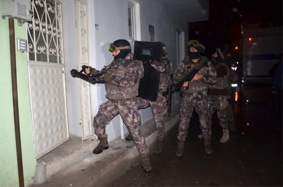 Hava destekli bin polisle "Narko-Terör" operasyonu: 25 gözaltı