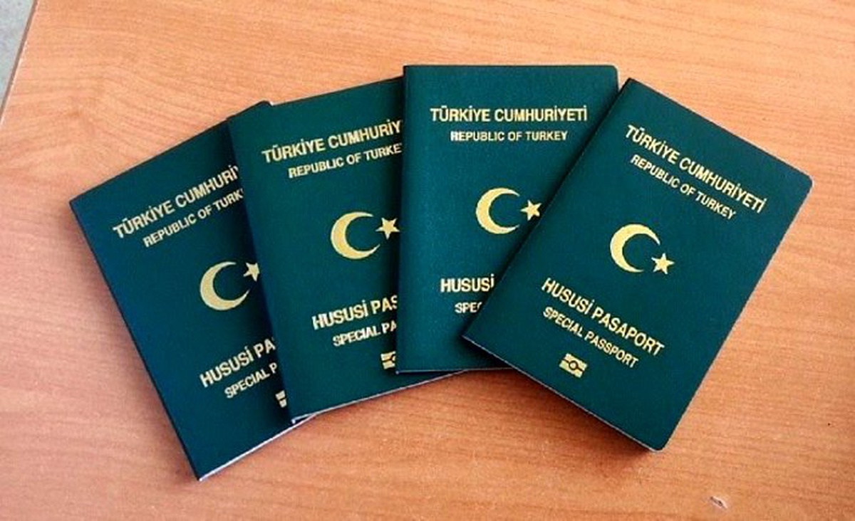 İhracatçılara "yeşil pasaport" hakkına ilişkin ihracat limiti 500 bin dolara indirildi