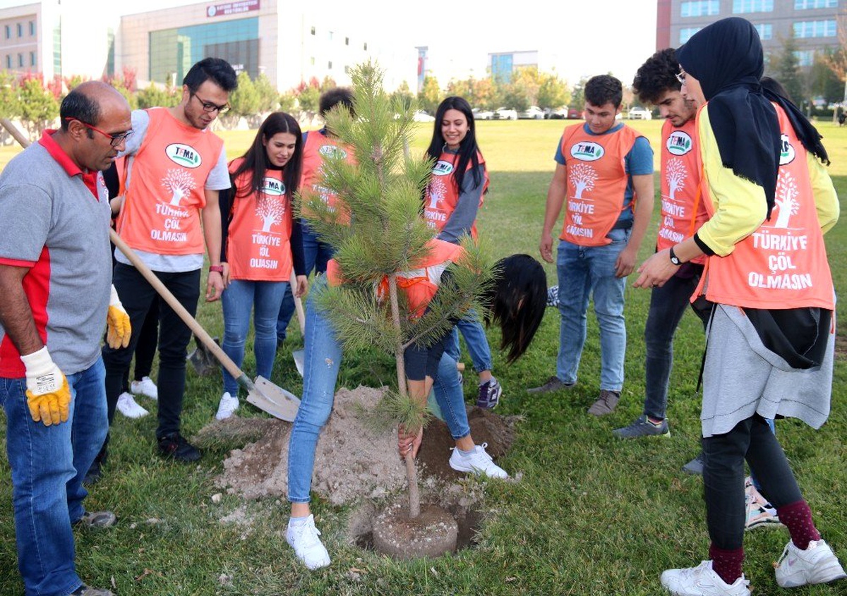 KAYÜ, "Geleceğe Nefes Ol" Fidan Dikme Kampanyasına Destek Verdi