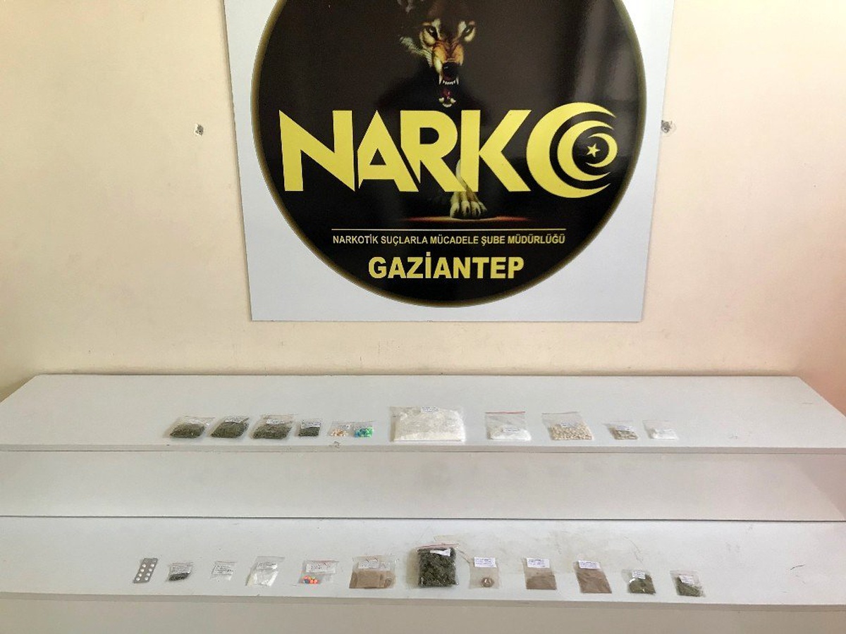 Polis uyuşturucu tacirlerine göz açtırmıyor