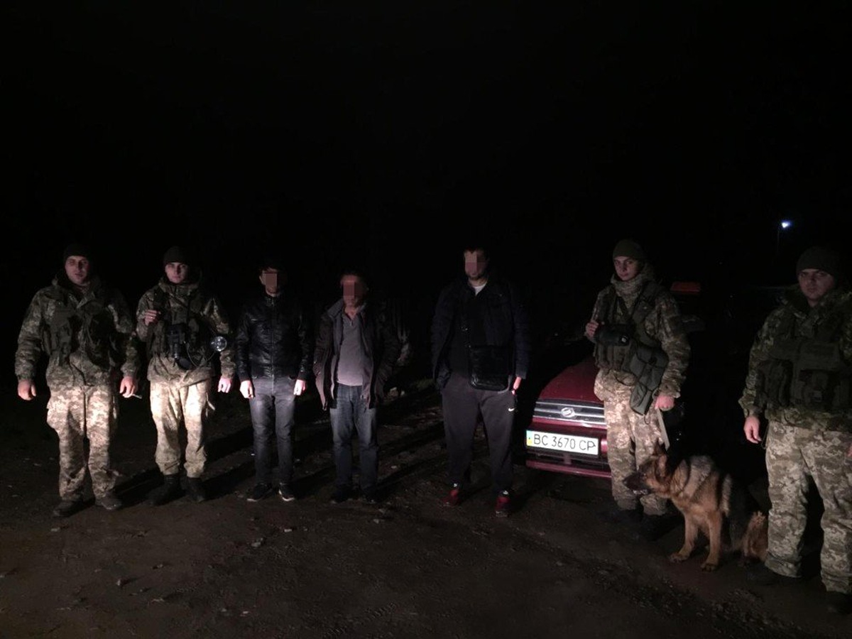 Ukrayna sınırlarında 5 Türk vatandaşı yakalandı