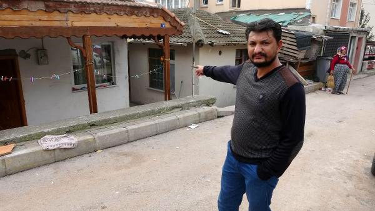 Uyuşturucu kullanan kiracılar ev sahibini bıçakladı eşi ve çocuğunu dövdü