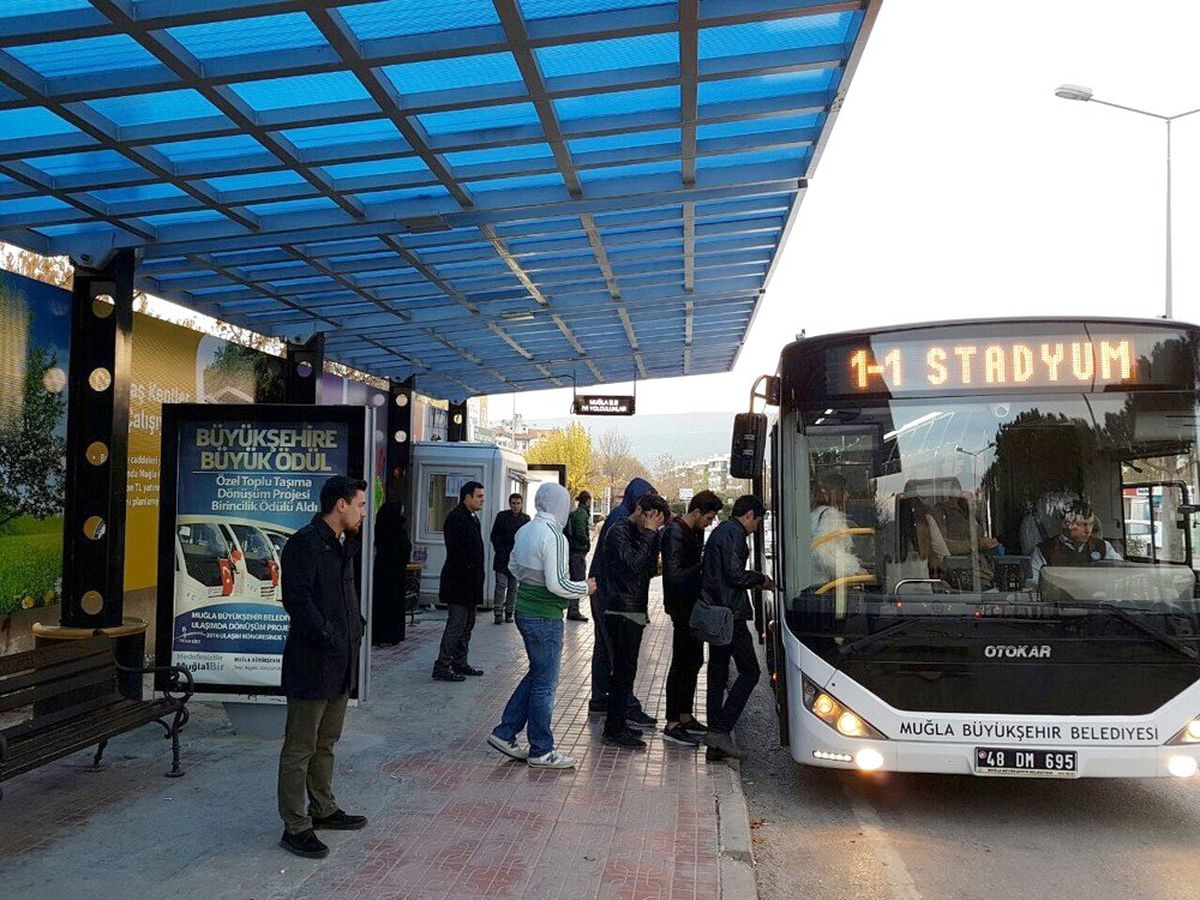 1 milyon nüfuslu Muğla\'da 166 milyon yolcu taşındı