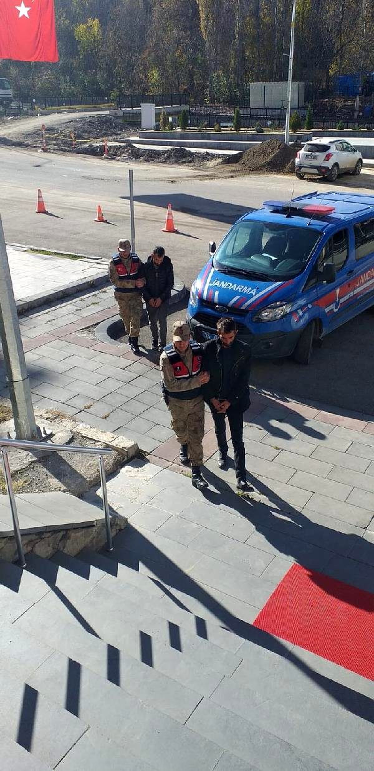 4 ilde enerji nakil kablolarını çalan hırsızlar tutuklandı