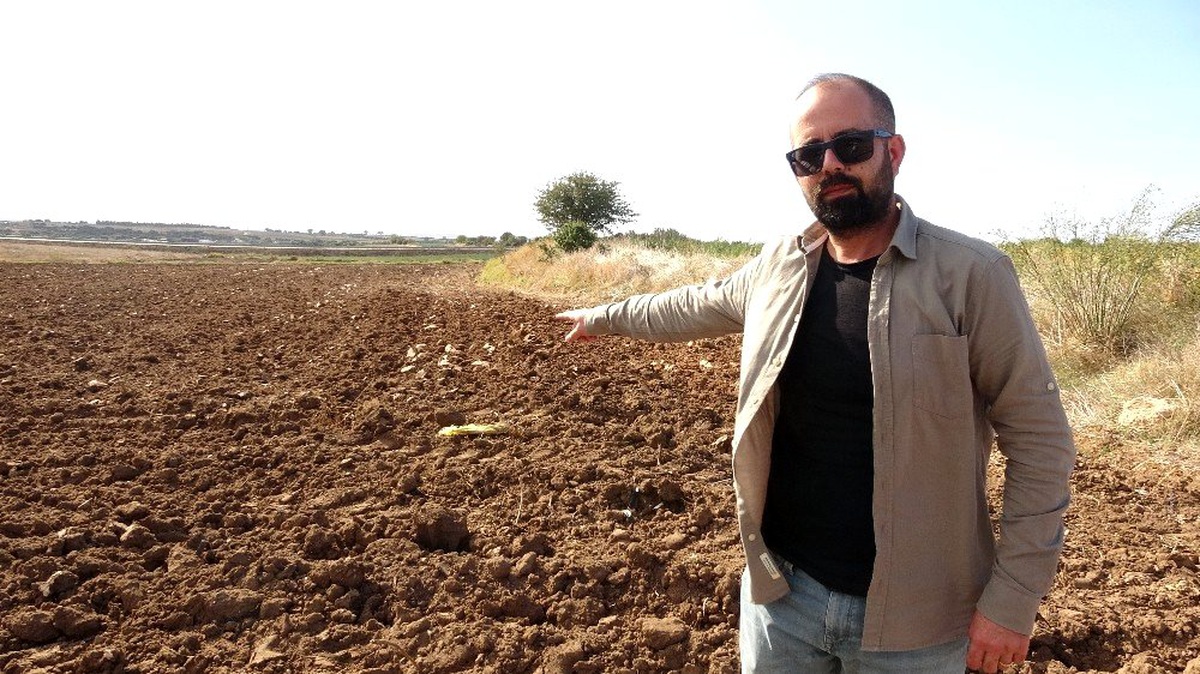 Amerikan ambargolarına tepki gösteren Çanakkaleli muhtar, yerli ve milli tohum projesini başlattı
