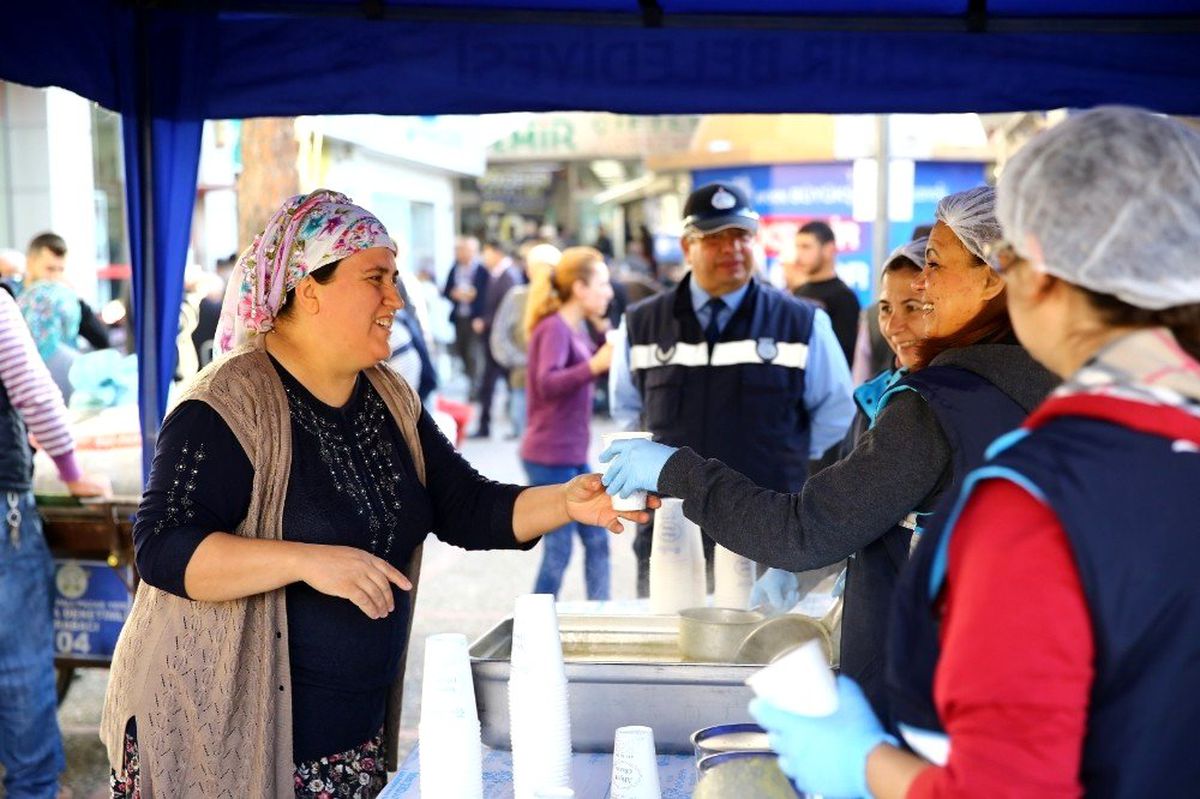 Aydın Büyükşehirden sıcak çorba ikramı