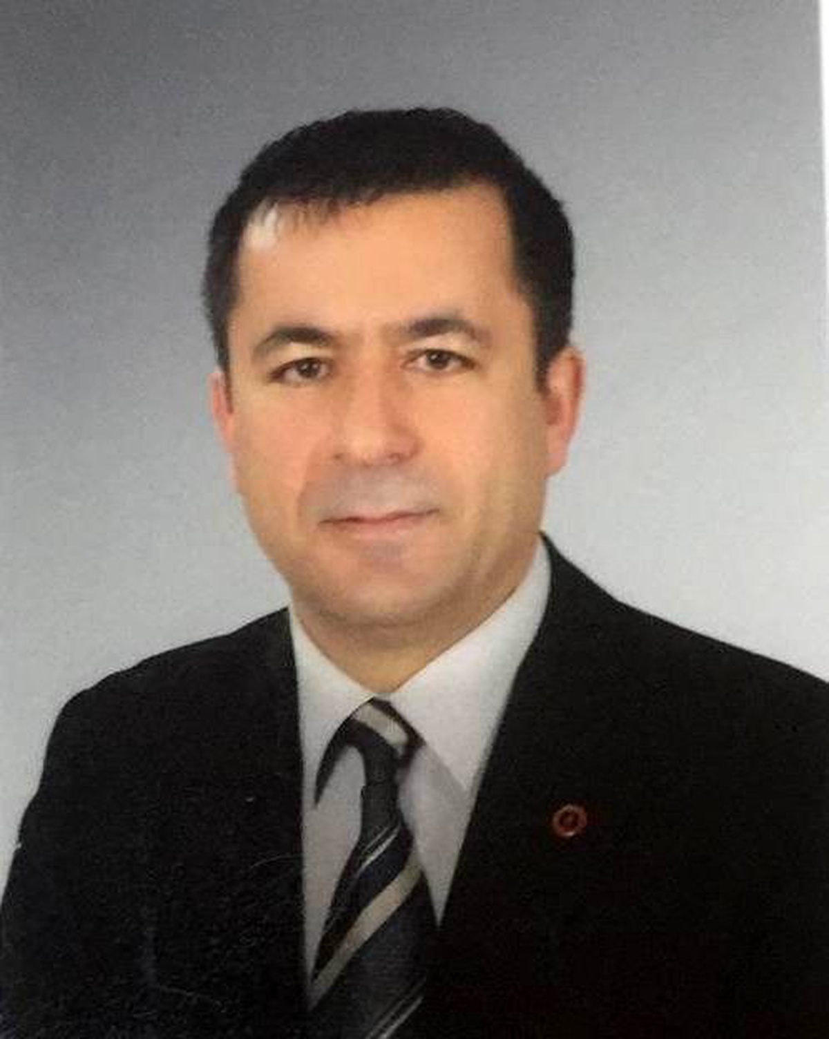 Bakkallar Odası Başkanı Zobu, "Kaçak tütün pazarda satılıyor"