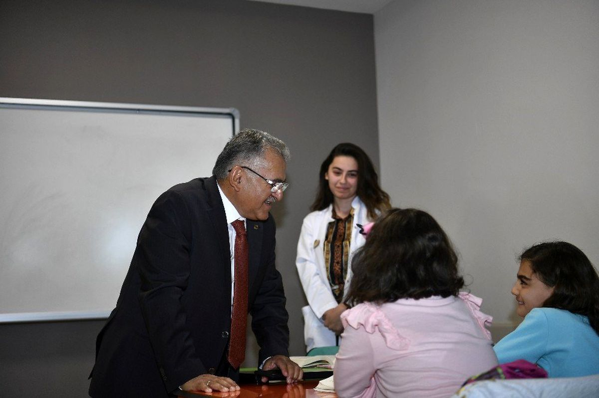 Başkan Büyükkılıç, sosyal tesislerde