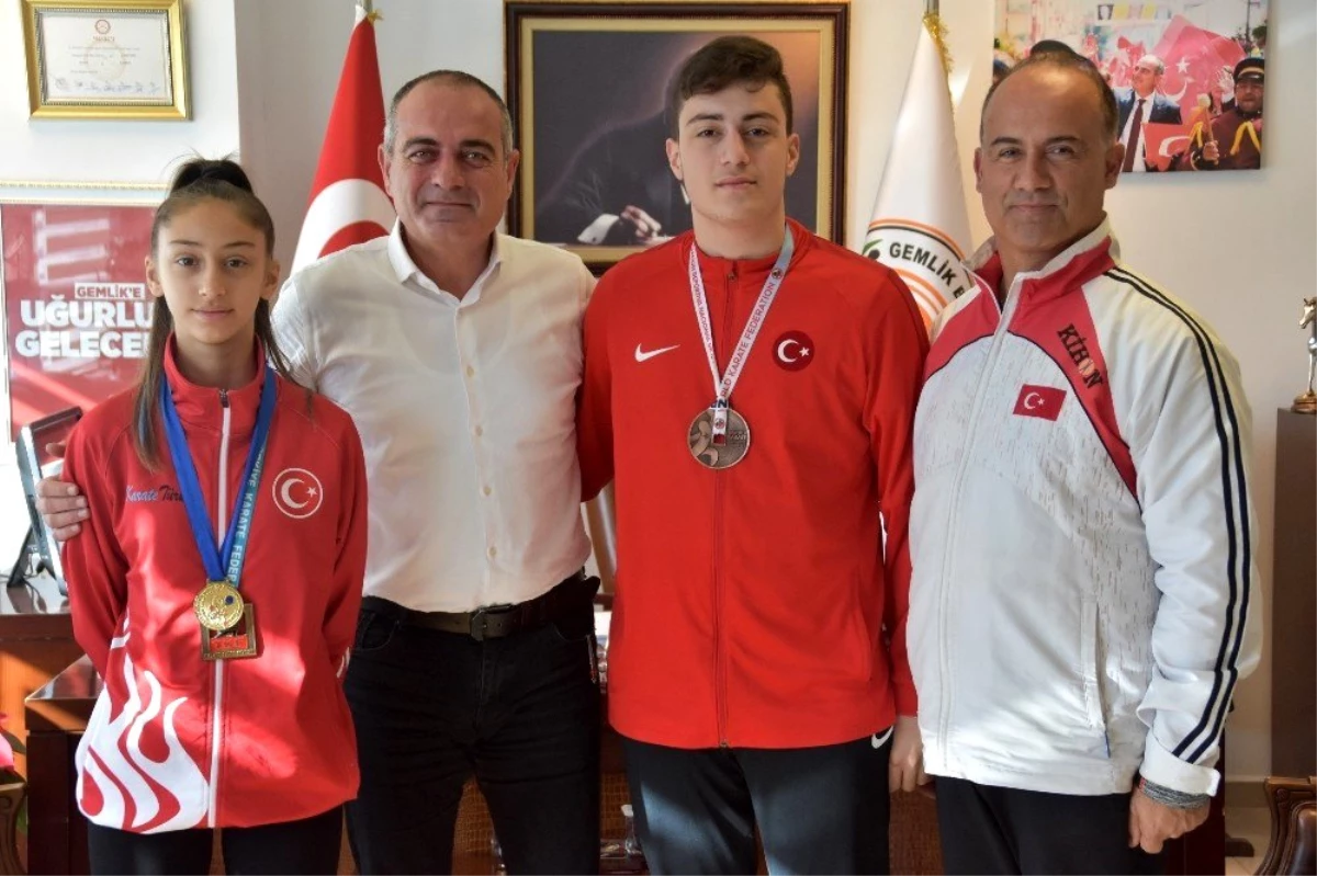 Başkan Sertaslan şampiyon sporcuları tebrik etti