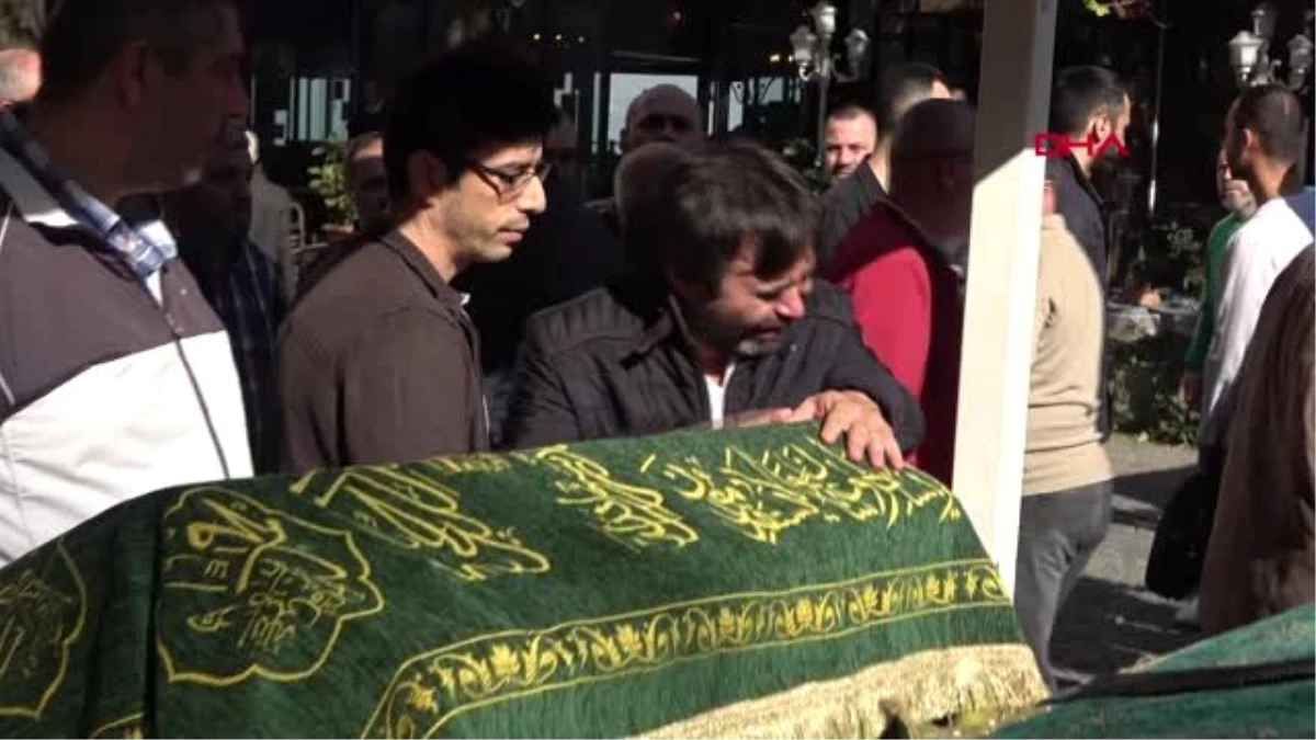 Bursa kazada hayatını kaybeden oğlu ve torununun cenaze namazını kıldırdı