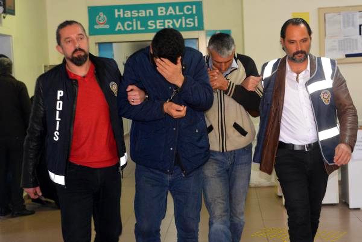 Çaldığı oturma grubunu kendi evine kurmuş