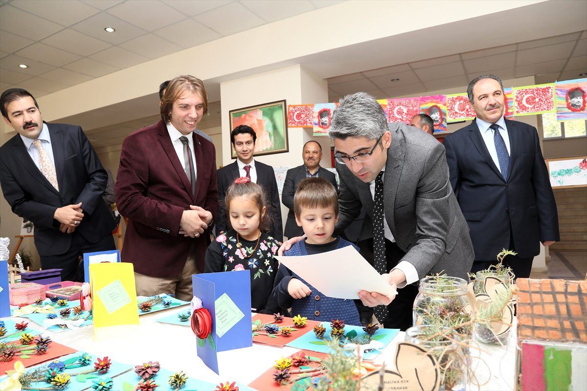 Darende\'de görsel sanatlar sergisi açıldı