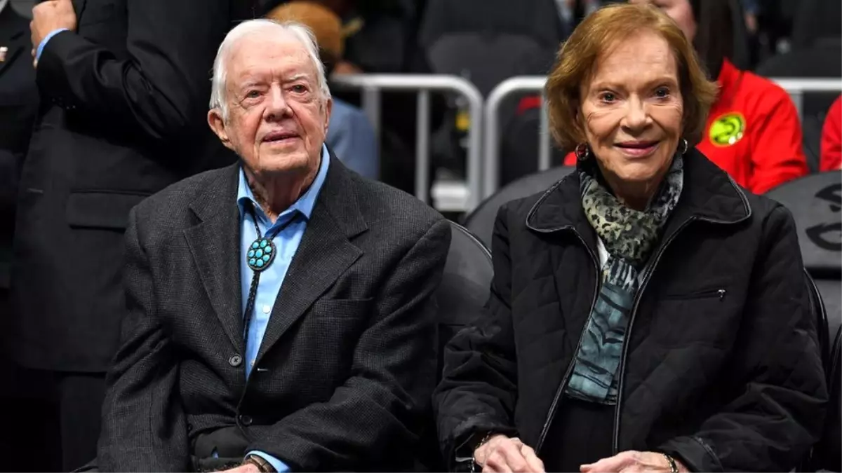 Eski ABD Başkanı Jimmy Carter hastaneye kaldırıldı