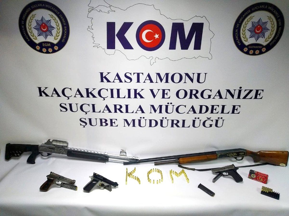 KOM ekiplerin silah operasyonu