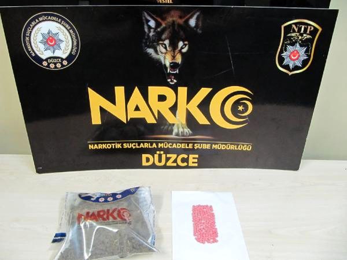 Otomobilde uyuşturucu ile yakalandı, tutuklandı