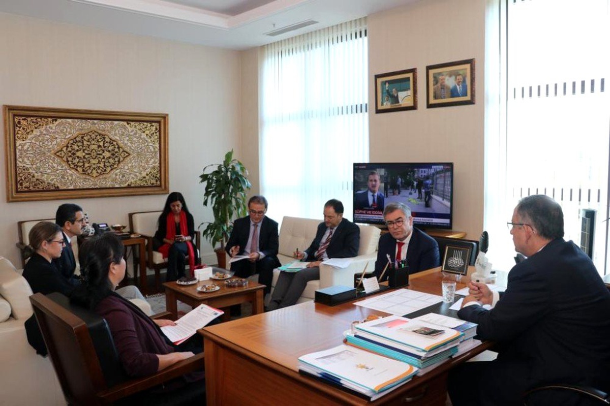 Özhaseki, "Batı\'nın da teröristleri hoş görmek gibi bir hastalığı var"