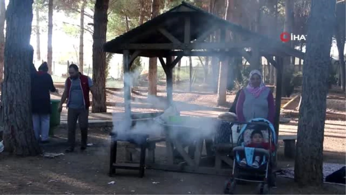 Pastırma sıcaklarını fırsat bilen vatandaşlar piknik alanlarına akın etti