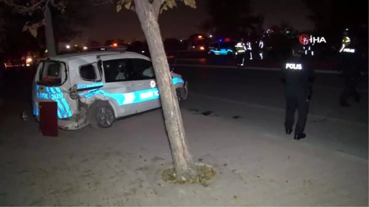 Polis aracına otomobil çarptı: 2\'si polis, 3 yaralı