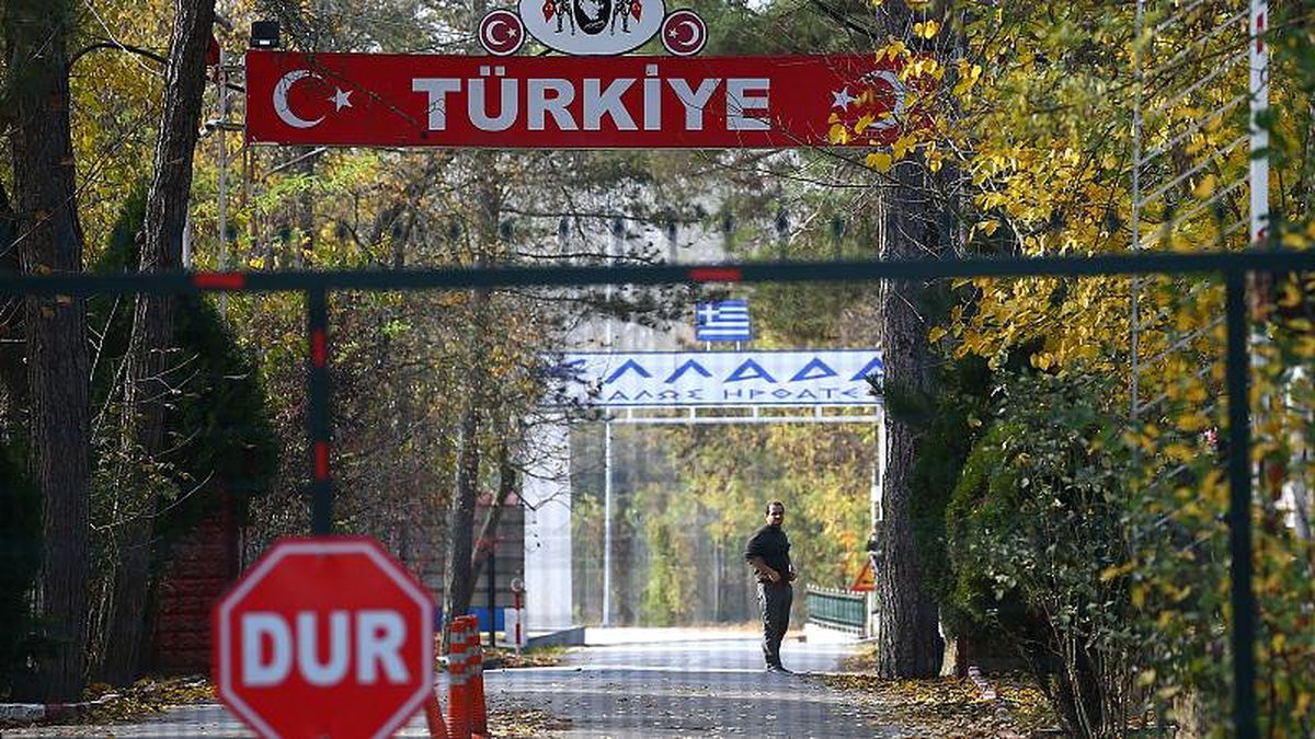 Sınır dışı edilen IŞİD şüphelisi Türkiye-Yunanistan arasında beklemeye devam ediyor