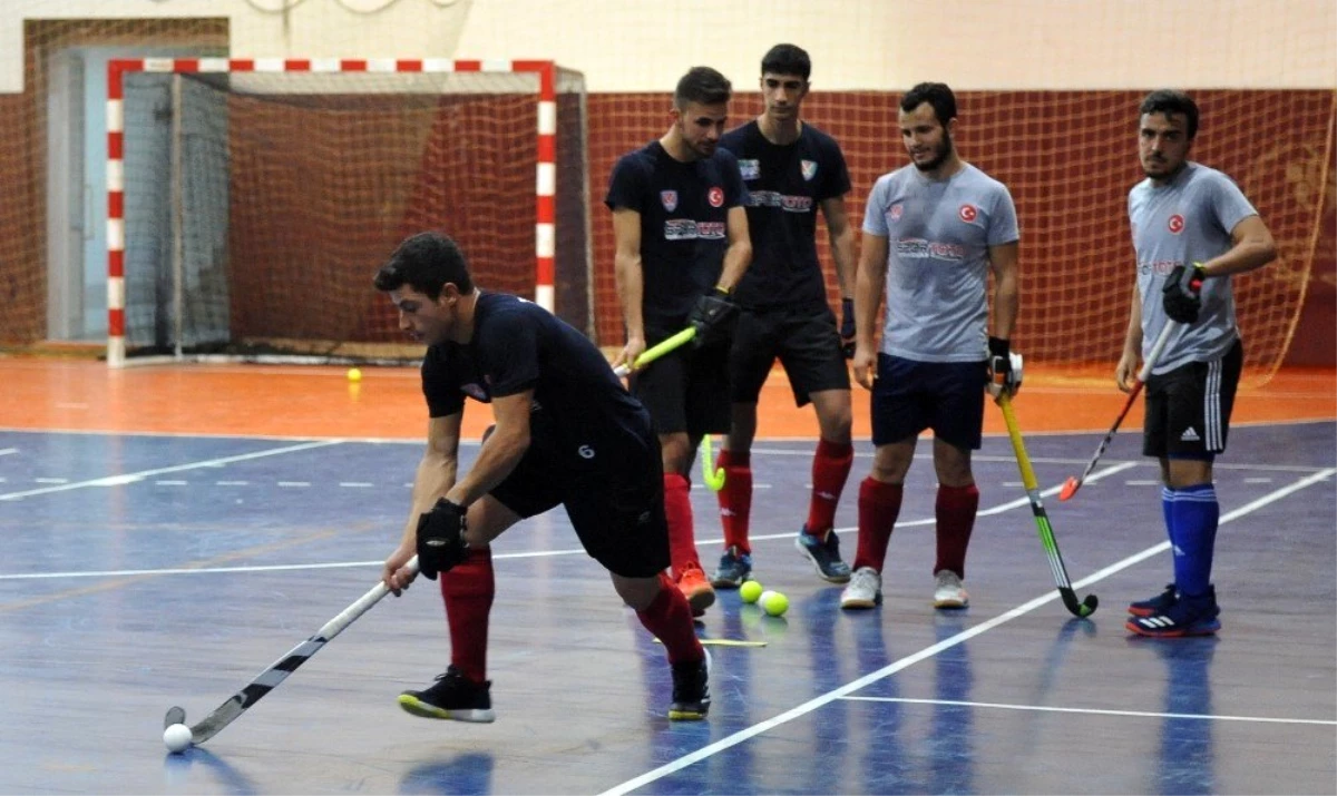 Trabzon\'da devam eden Hokey Milli Takım kampında tempo arttı