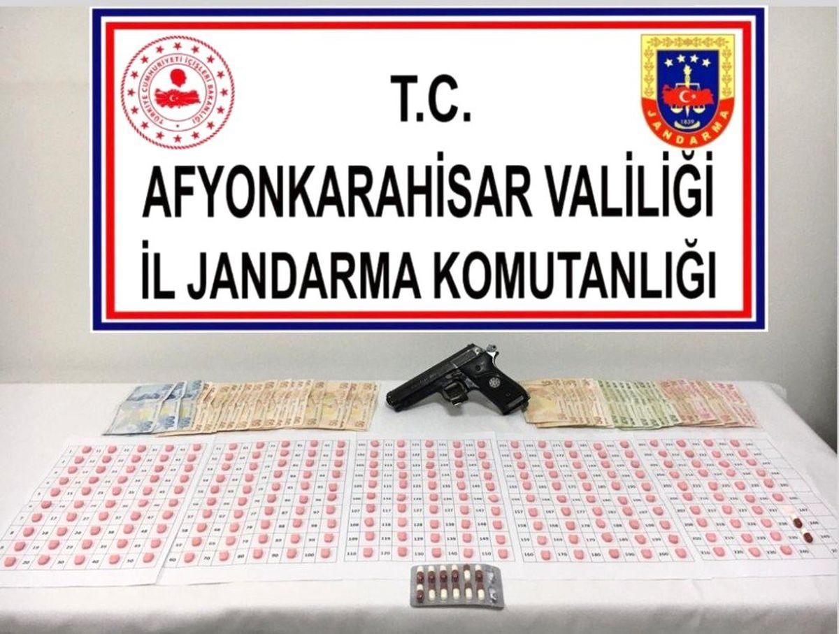 Uyuşturucu madde satıcılarına darbe