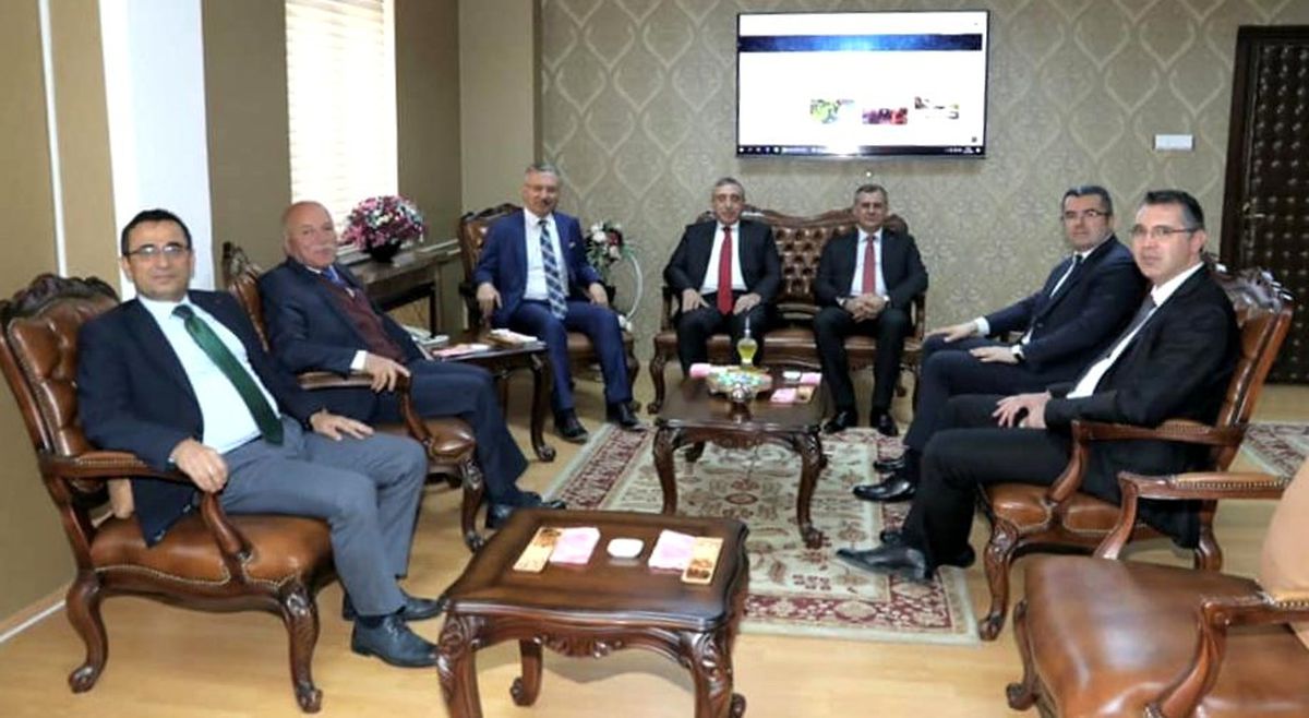 Vali Memiş ve Başkan Sekmen\'den Rektör Levent\'e ziyaret