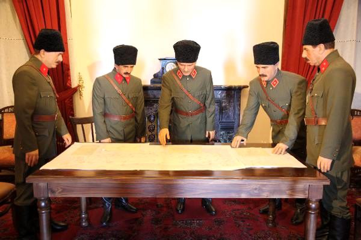 10 Kasım\'da 3 bin 363 İzmirli Atatürk Müzesi\'ni ziyaret etti