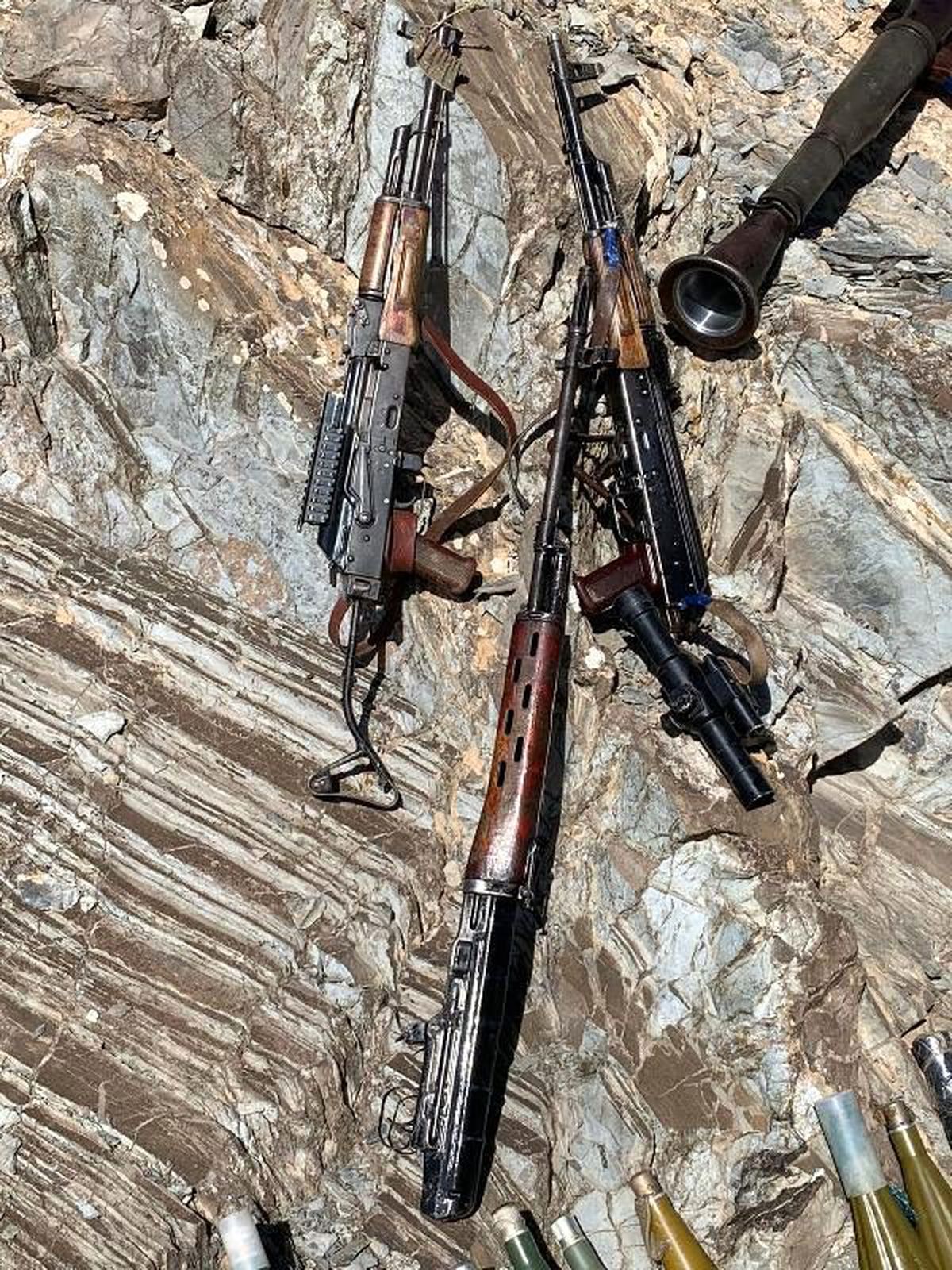 6 operasyonuda PKK\'ya ait silah ve mühimmat ele geçirildi
