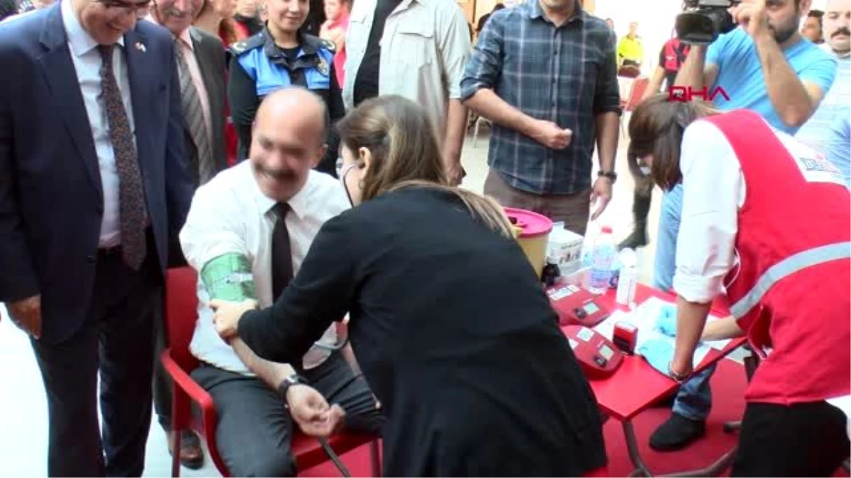 Adana polisinden, kan ve ilik bağışı
