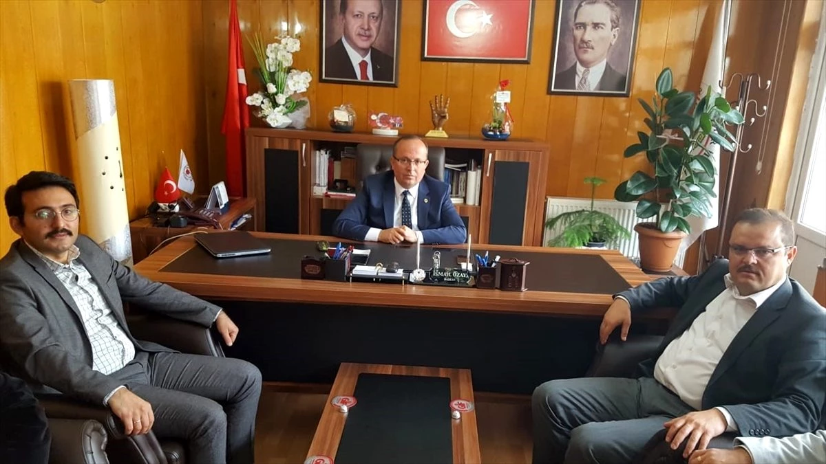 AK Partili Öz\'den Kemer Belediye Başkanı Özay\'a destek ziyareti