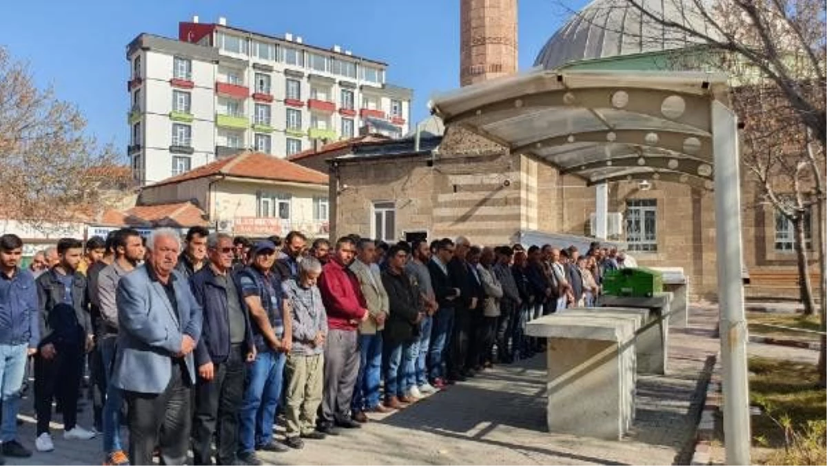 Arkadaşını demir sopayla öldüren 16 yaşındaki çocuk tutuklandı