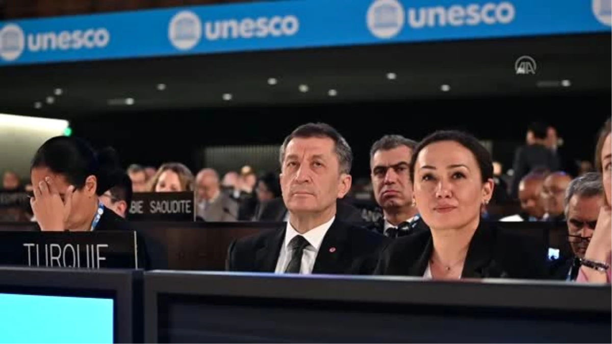 Bakan Selçuk, UNESCO 40. Genel Konferansı\'nda Türkiye adına "Ulusal Beyan"da bulundu