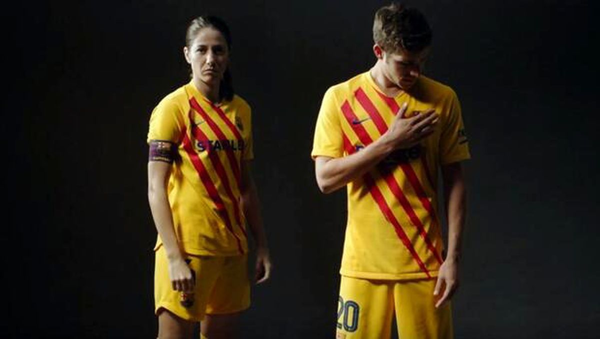 Barcelona yeni formasını tanıttı