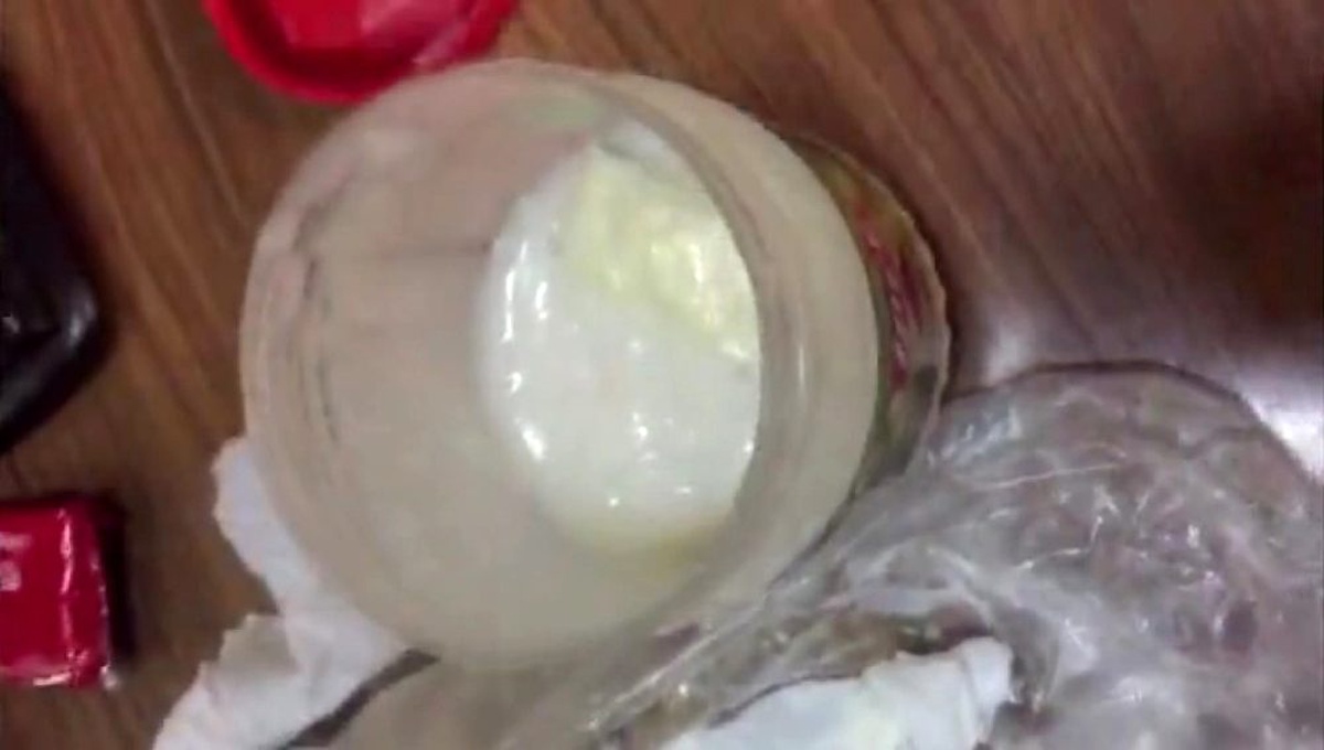 Bebek mamasının içerisine gizlenen kokain ele geçirildi