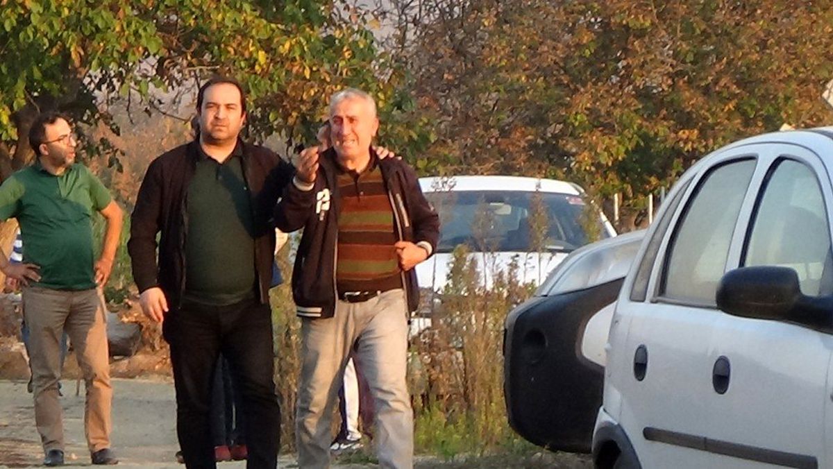 Bir babanın yıkıldığı an...Derede bulunan ceset 27 yaşındaki kayıp gence ait çıktı