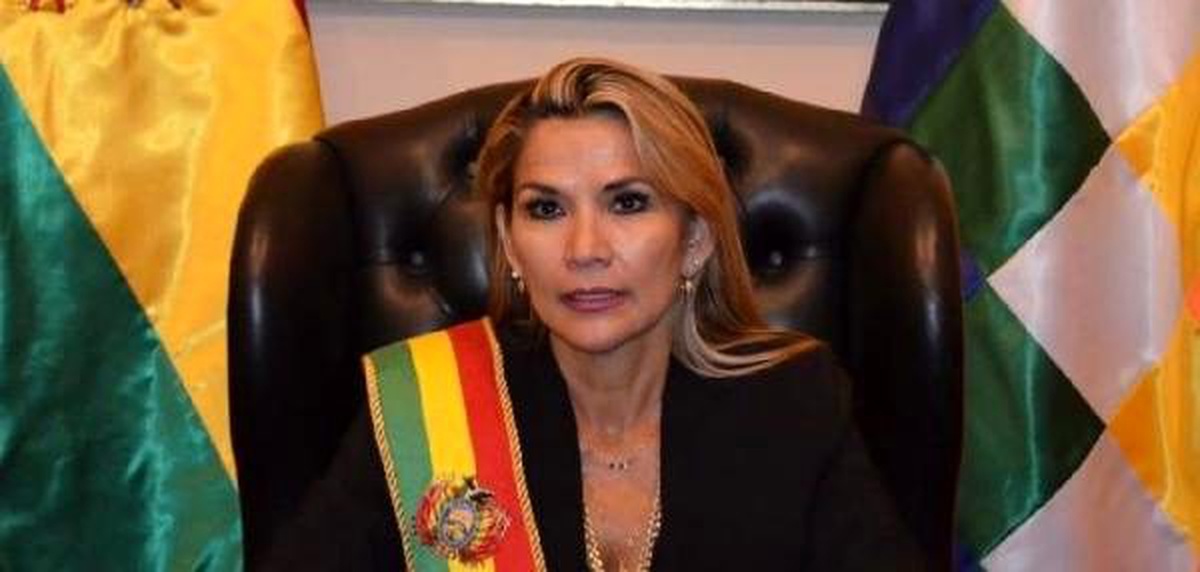Bolivya Silahlı Kuvvetleri, Anez\'i geçici devlet başkanı olarak tanıdığını açıkladı