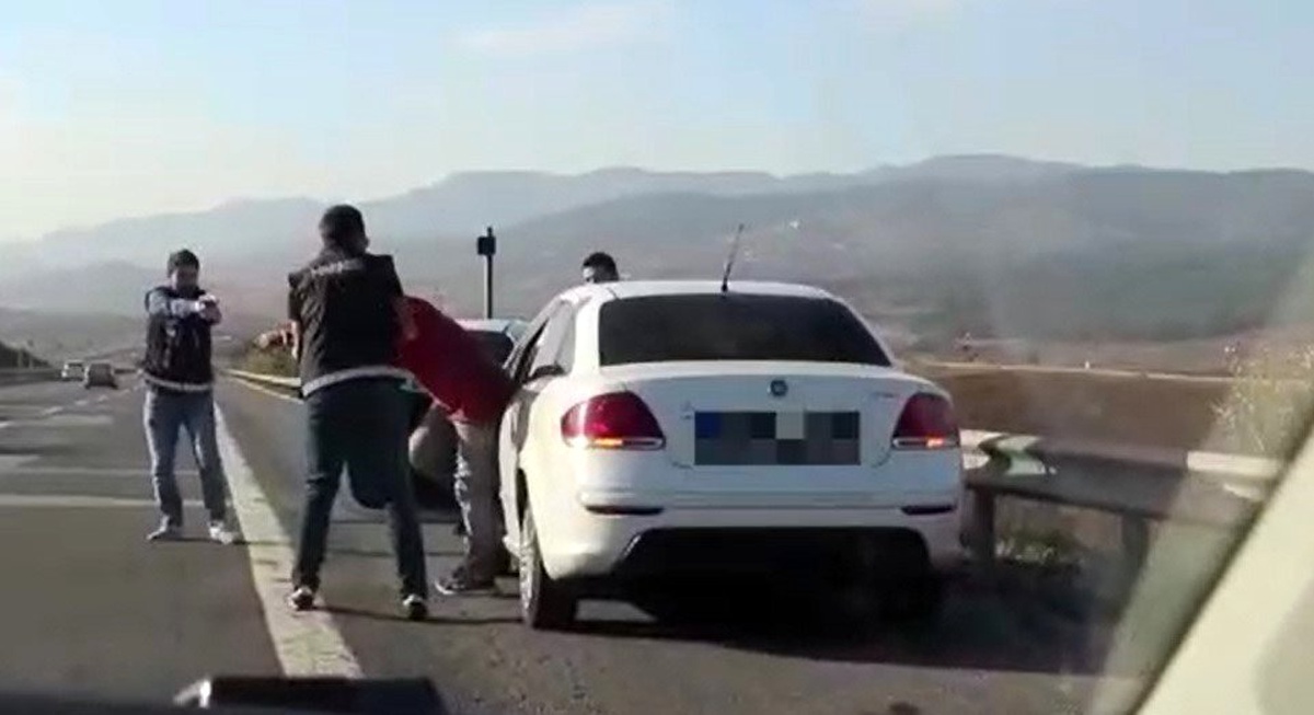 Bolu\'da 69 kilo uyuşturucu ele geçirildi: 5 gözaltı