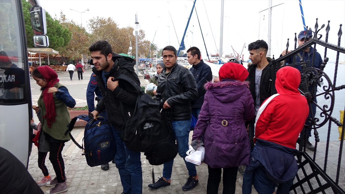 Çanakkale\'de 99 düzensiz göçmen yakalandı