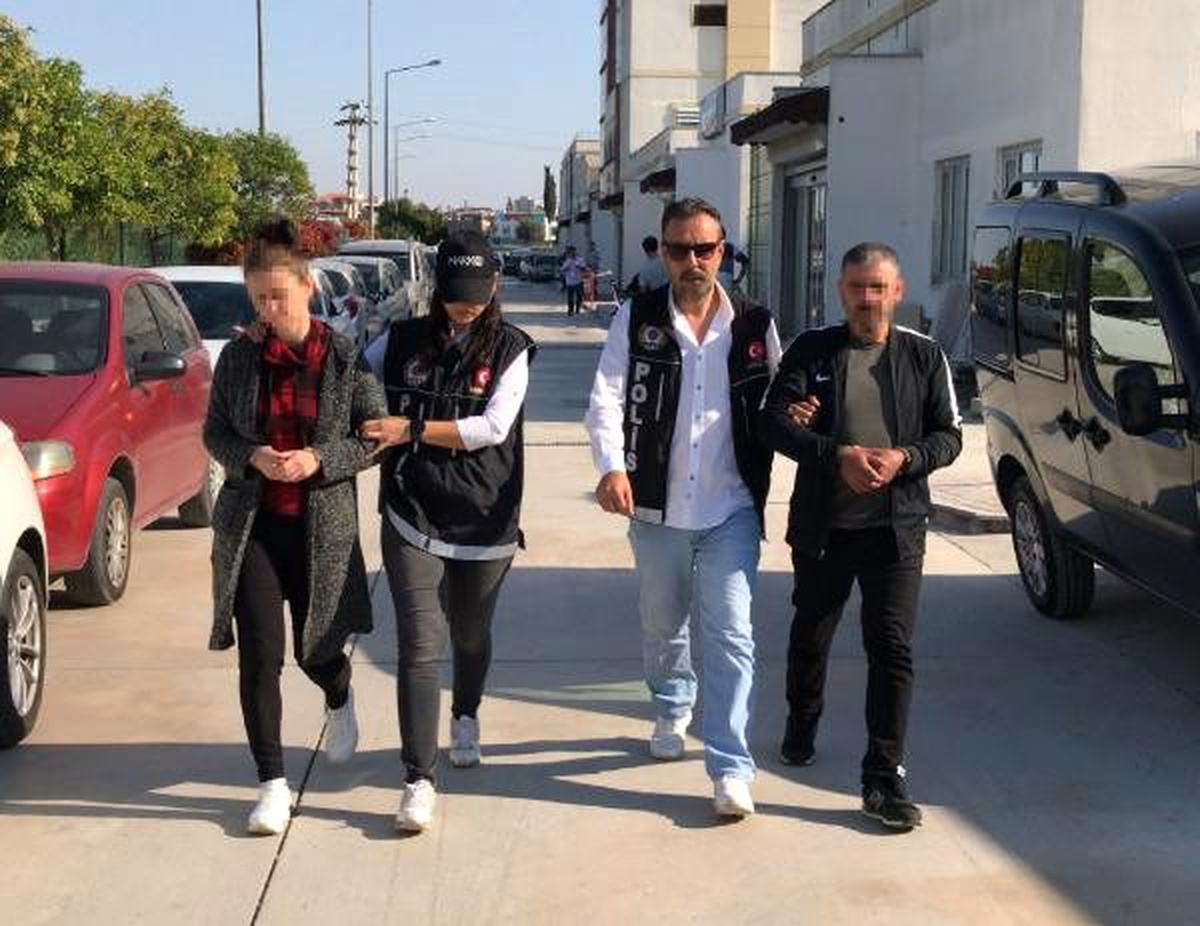 Çocuklarının çantasında uyuşturucu taşıyan çifte gözaltı