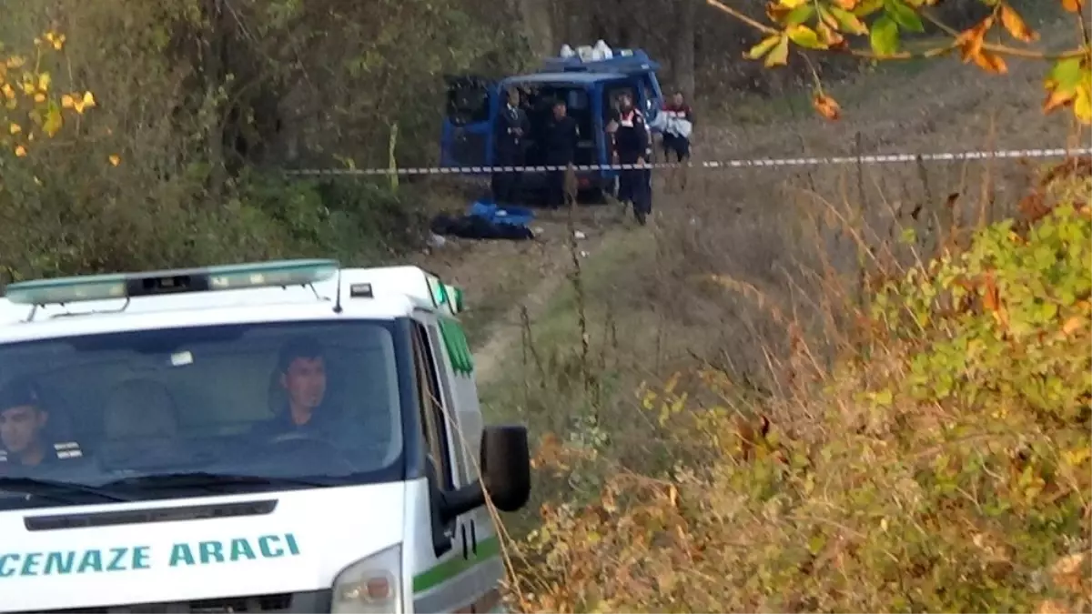 Derede cansız bedeni bulunan genç toprağa verildi