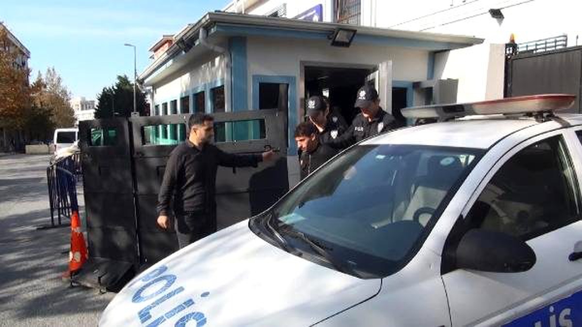 Esenyurt\'ta battaniye çaldıkları yere yine gelince yakalandılar