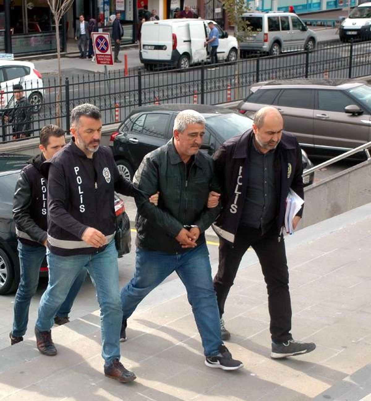 Evden kaçtığı için öldürülen Sultan\'ın ağabeyi de gözaltında(2)