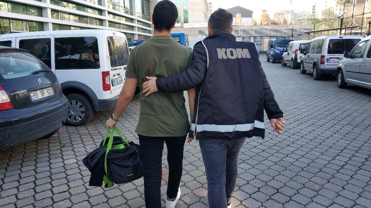 FETÖ\'den teslim olan gence adli kontrol