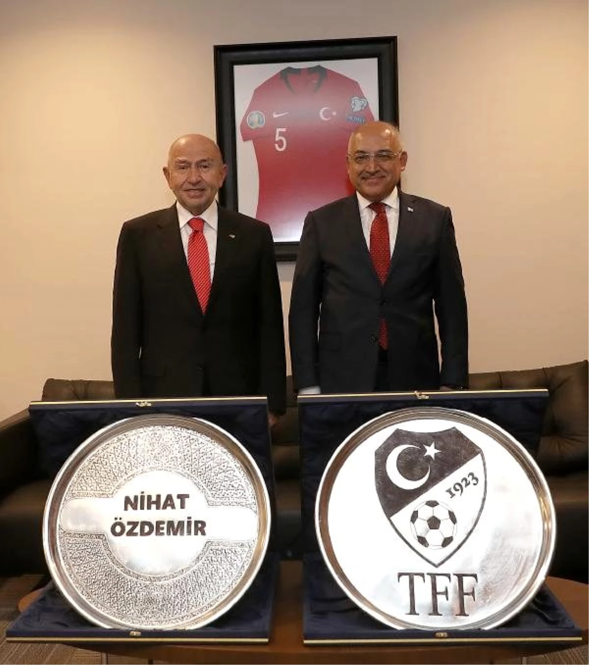 Gaziantep FK Başkanı Büyükekşi, TFF Başkanı Özdemir\'i ziyaret etti