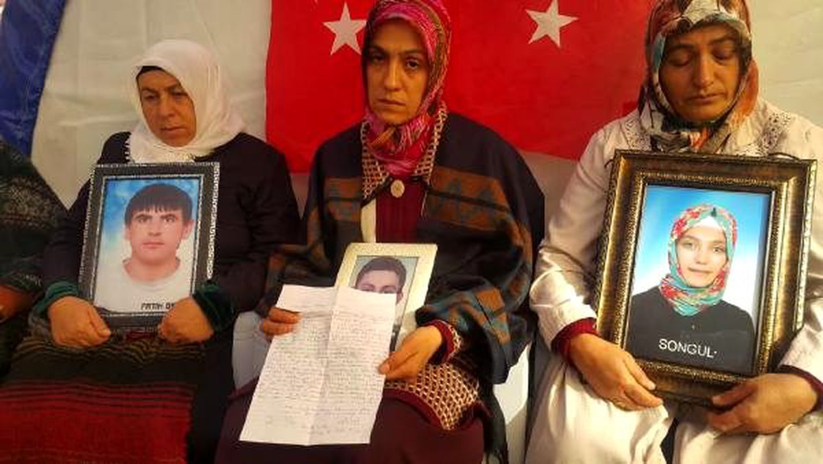 HDP önündeki eylemde 72\'nci gün (3)