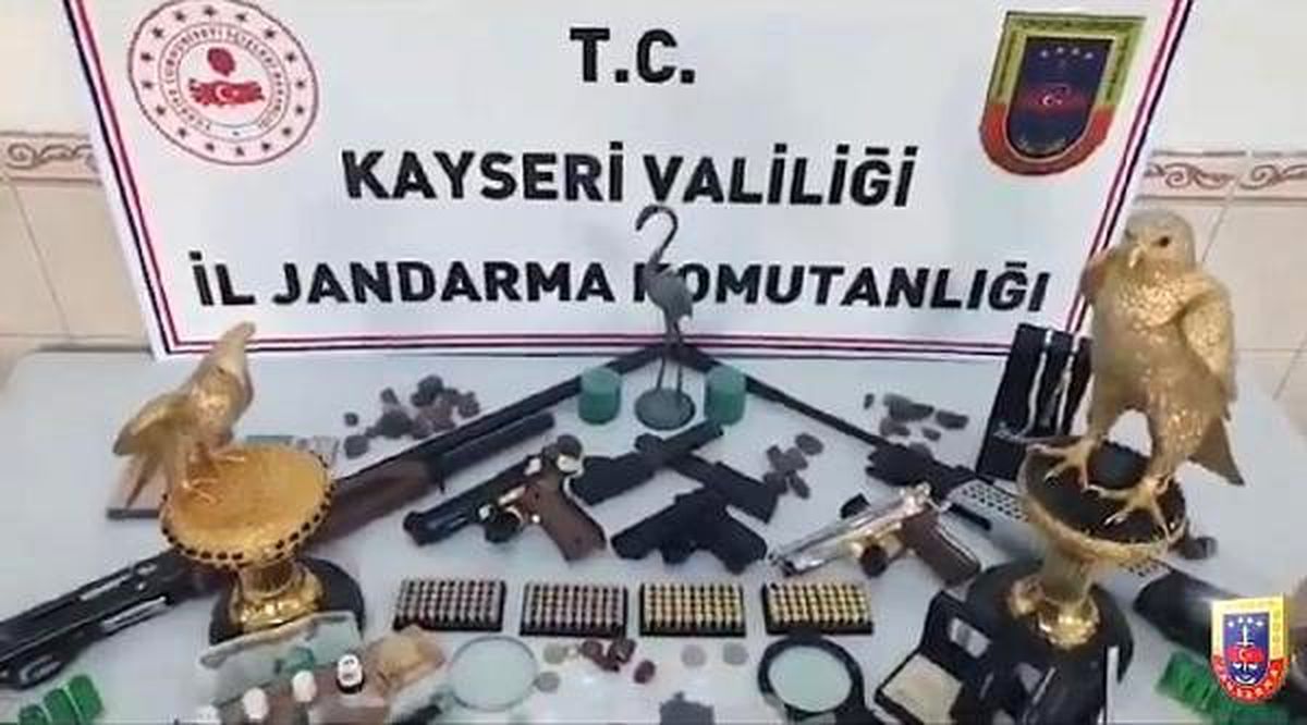 Kayseri\'de elmas işlemeli heykel operasyonu: 3 gözaltı
