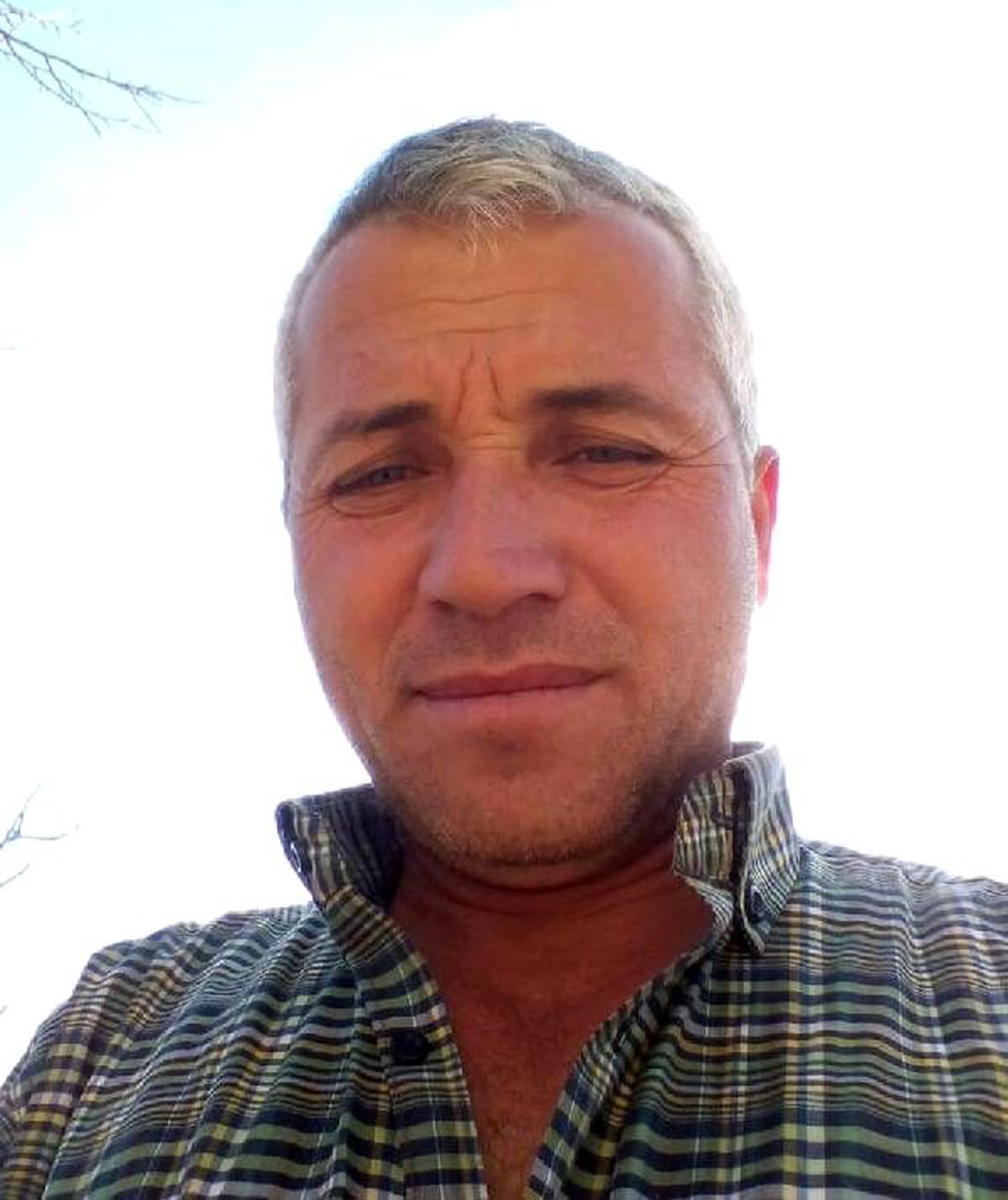 Kiraz\'da vahşet; çifte silahla ev basıp, 4 akrabasını öldürdü - Yeniden
