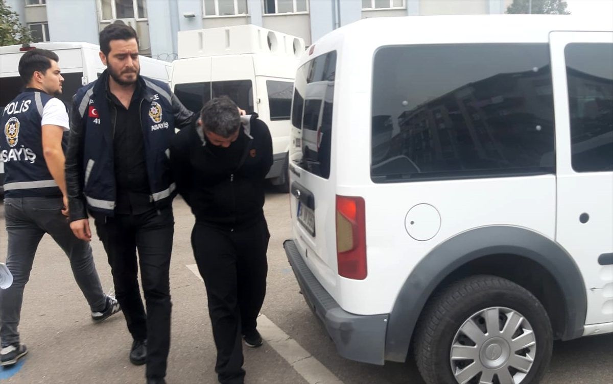 Kocaeli\'de akaryakıt hırsızlığı şüphelisi 2 kişi tutuklandı