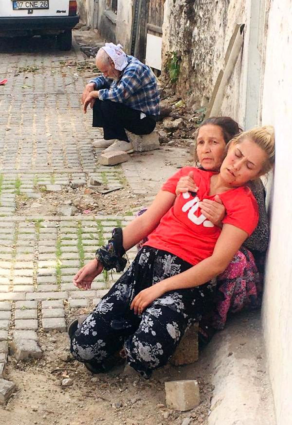 Mahallede silahlı kavga: 5 yaralı